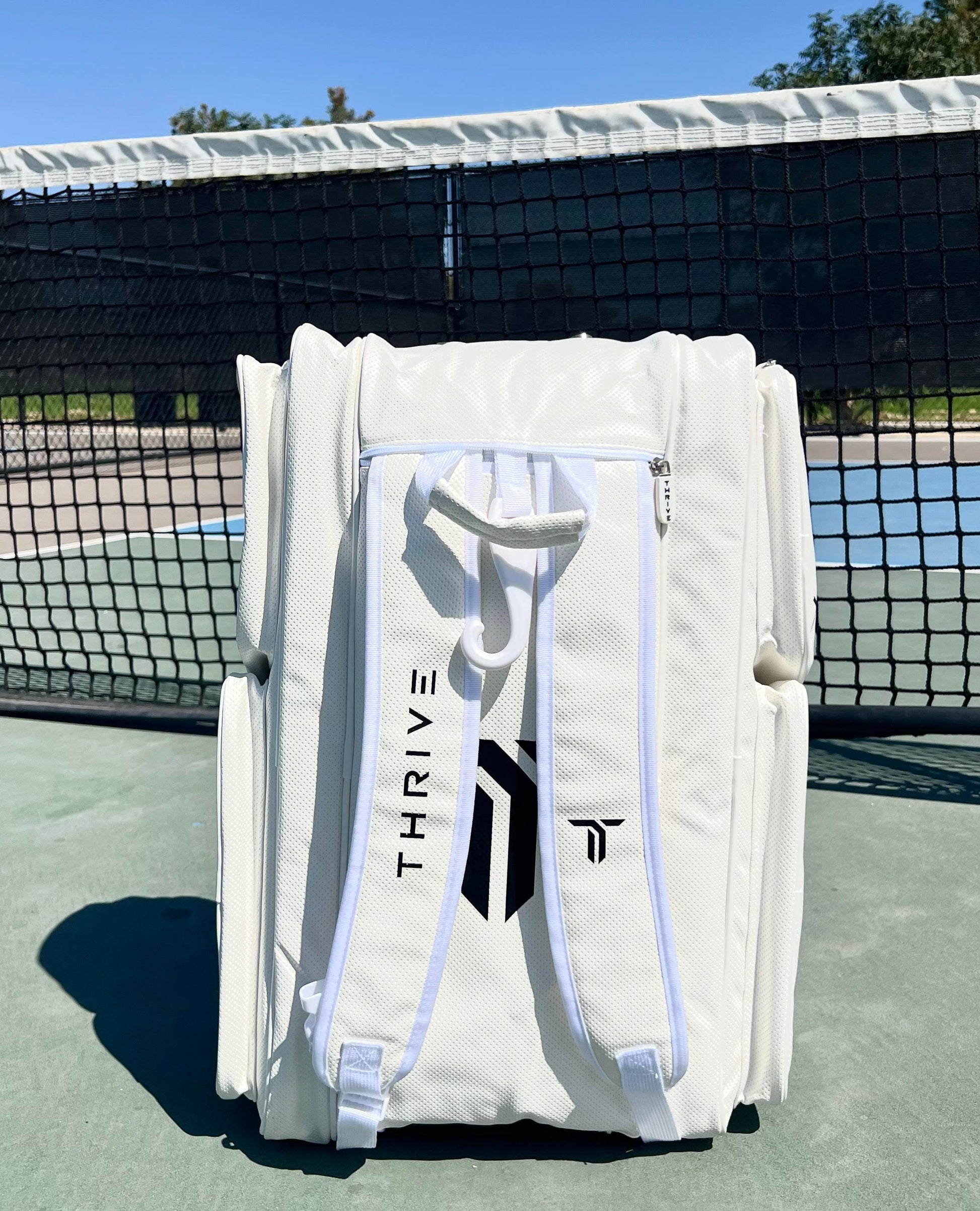 Elite Pro Tour Bag w/shoe bag - WHITE - Tampa Home & Garden Store