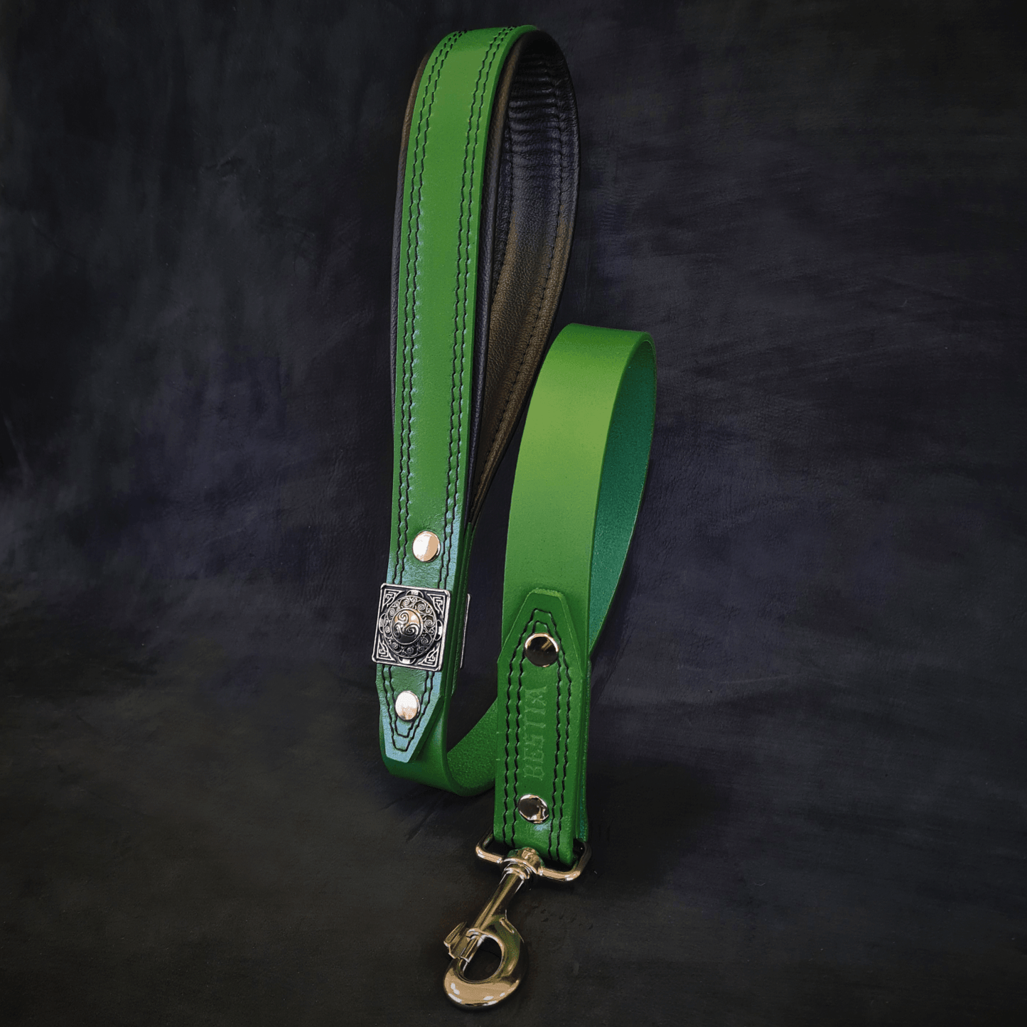 ''Eros'' leash GREEN - Tampa Home & Garden Store