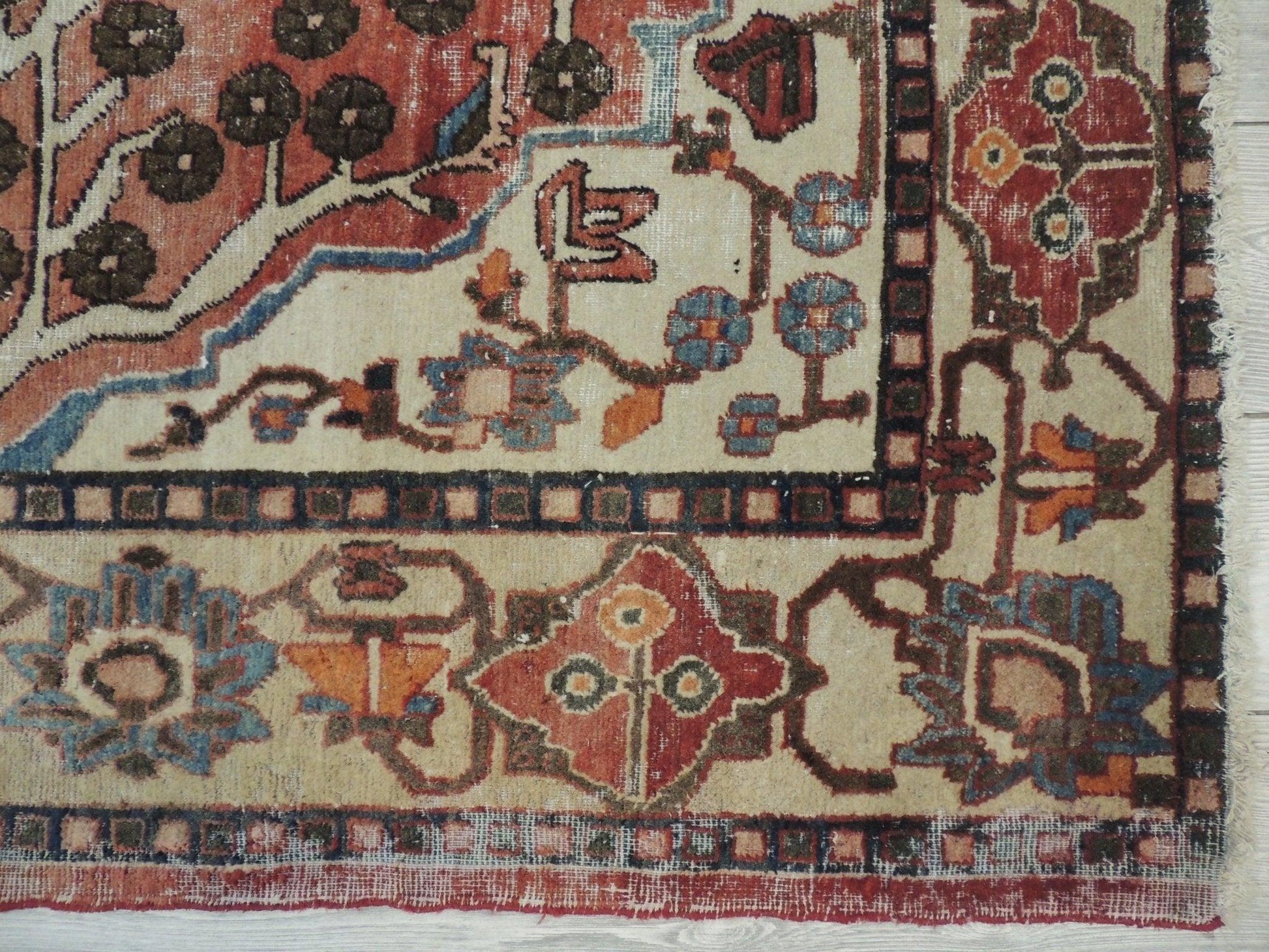 Exquisite Distressed Fine Persian Area Rug 5x7 Ft - Tampa Home & Garden Store