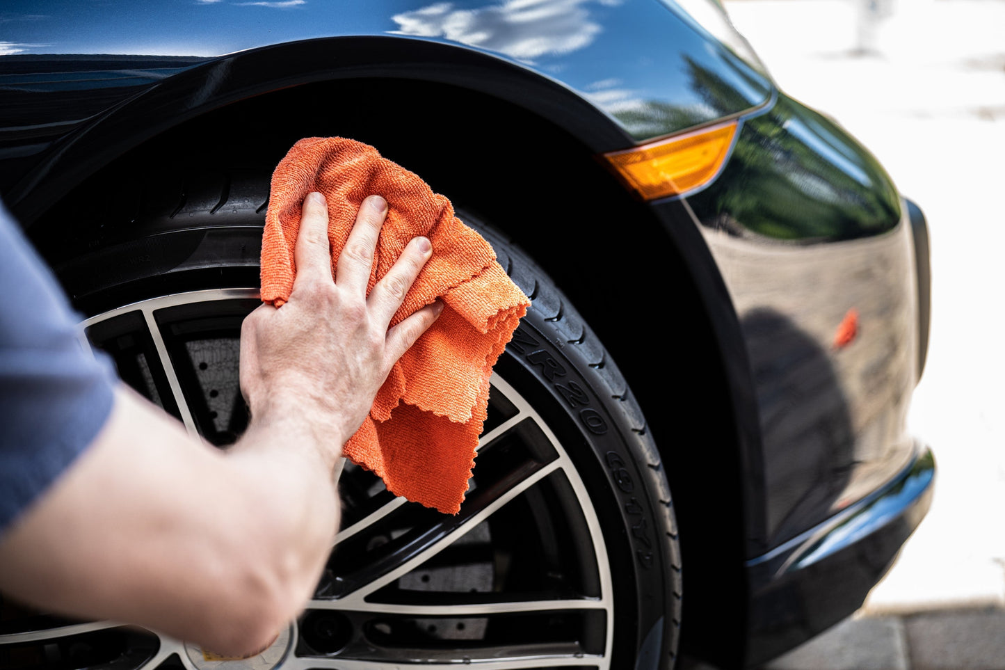 Eye Candy Extreme Tire Shine - High Gloss, Solvent, Wet Look Tire Shine - Tampa Home & Garden Store