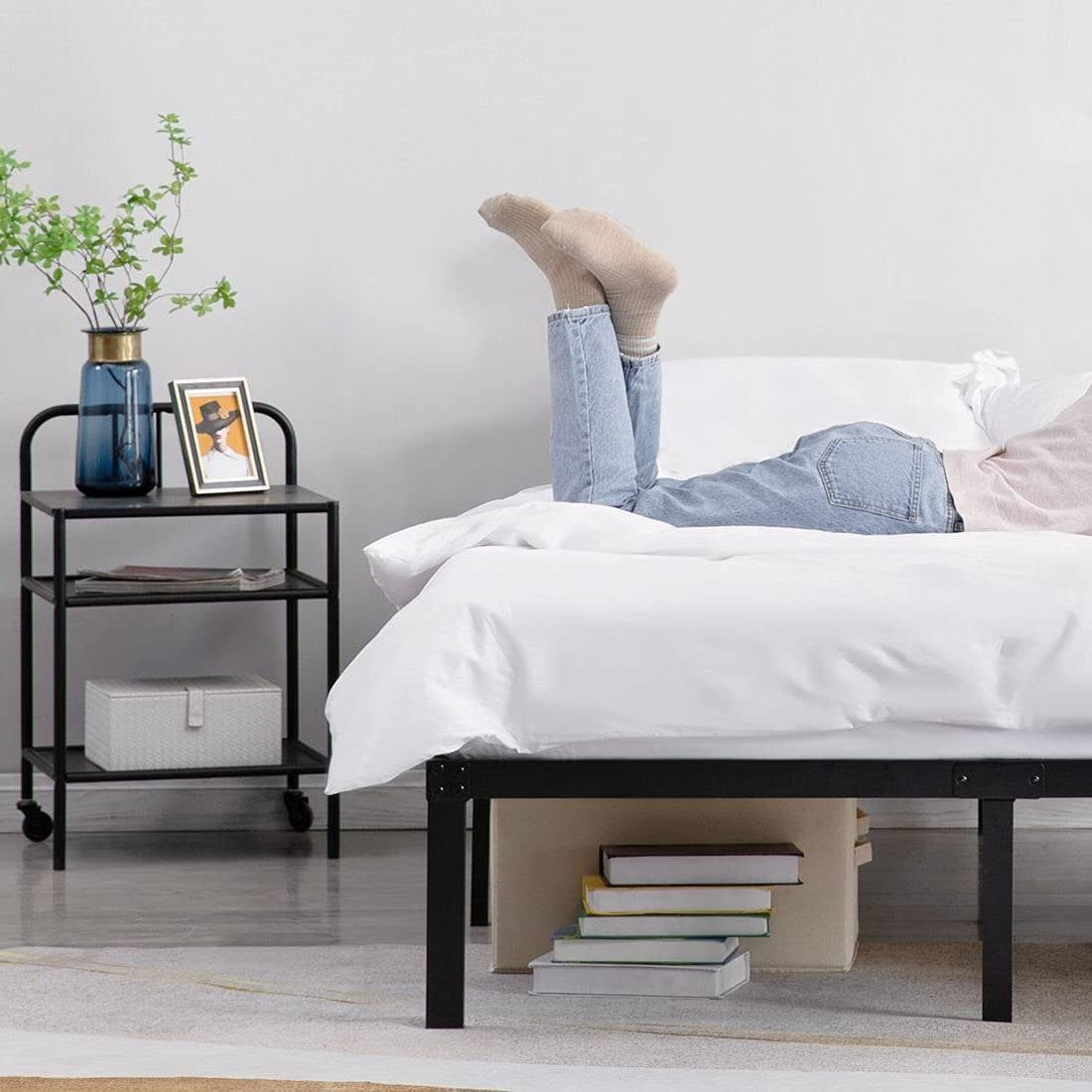 Base de cama de metal resistente de 16 pulgadas de tamaño completo con capacidad de peso de 3,500 libras