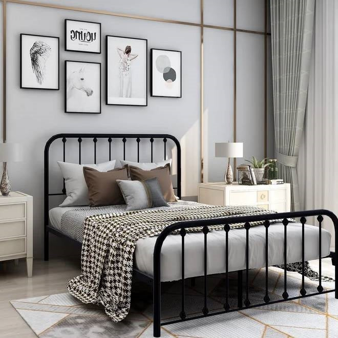 Estructura de cama metálica clásica negra de tamaño completo con cabecero y piecero de listones