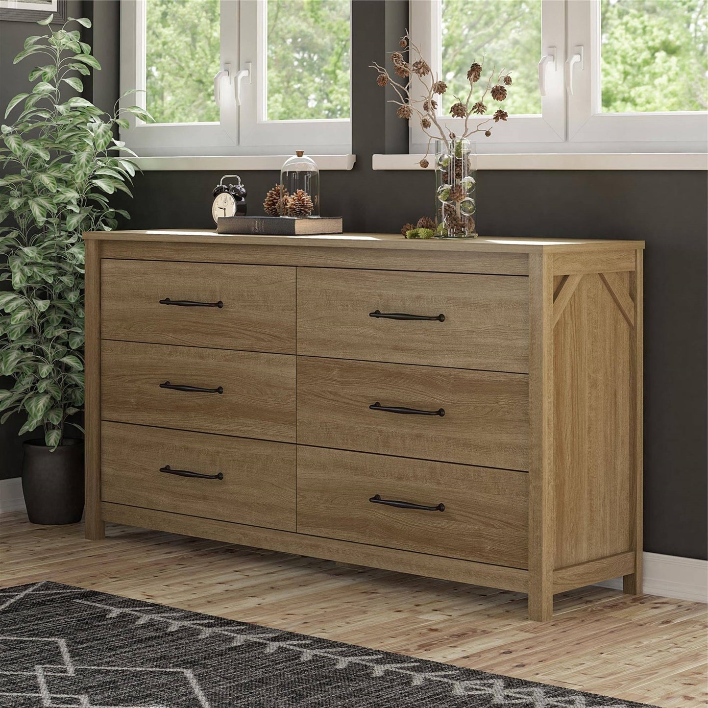 Cómoda rústica de seis cajones en acabado de madera natural