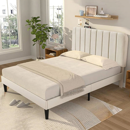 Base de cama tapizada beige de tamaño matrimonial con cabecero