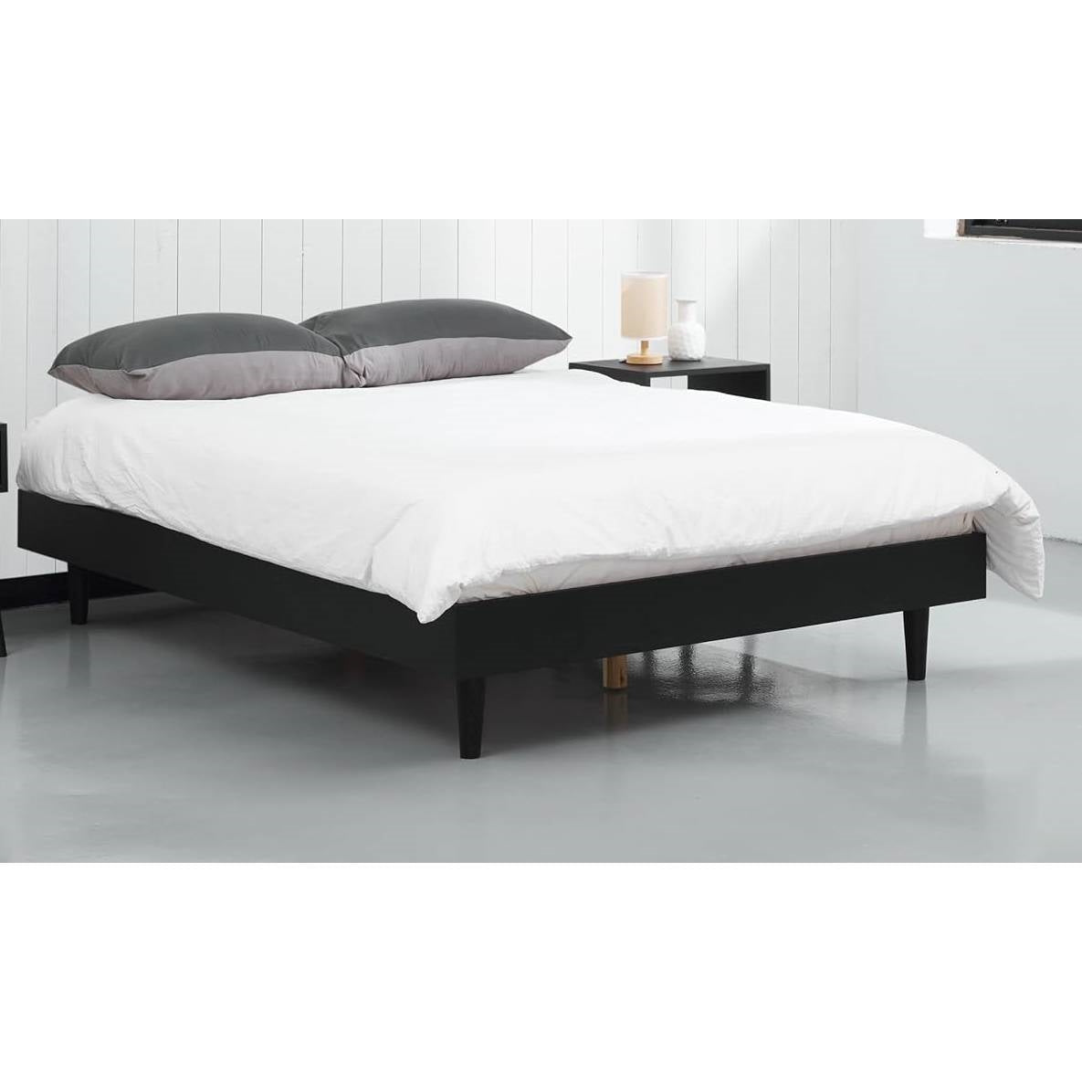 Base de cama moderna de mediados de siglo de tamaño matrimonial con acabado de madera negra