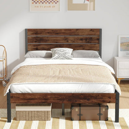 Armazón de cama de metal estilo casa de campo moderno de tamaño completo con cabecero de madera marrón