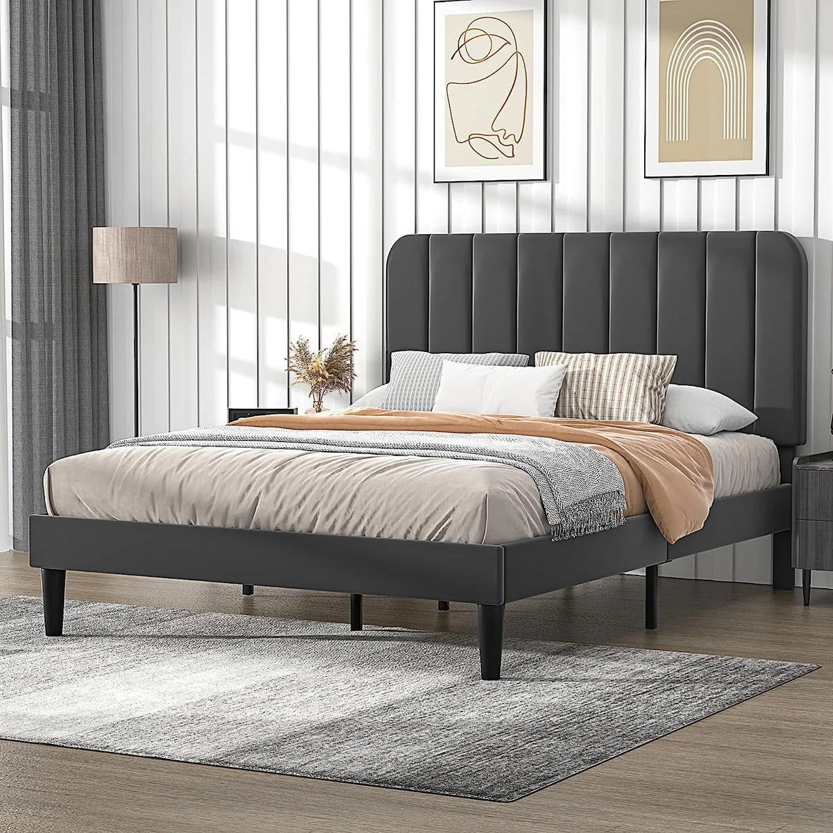 Base de cama tapizada gris oscuro tamaño matrimonial con cabecero