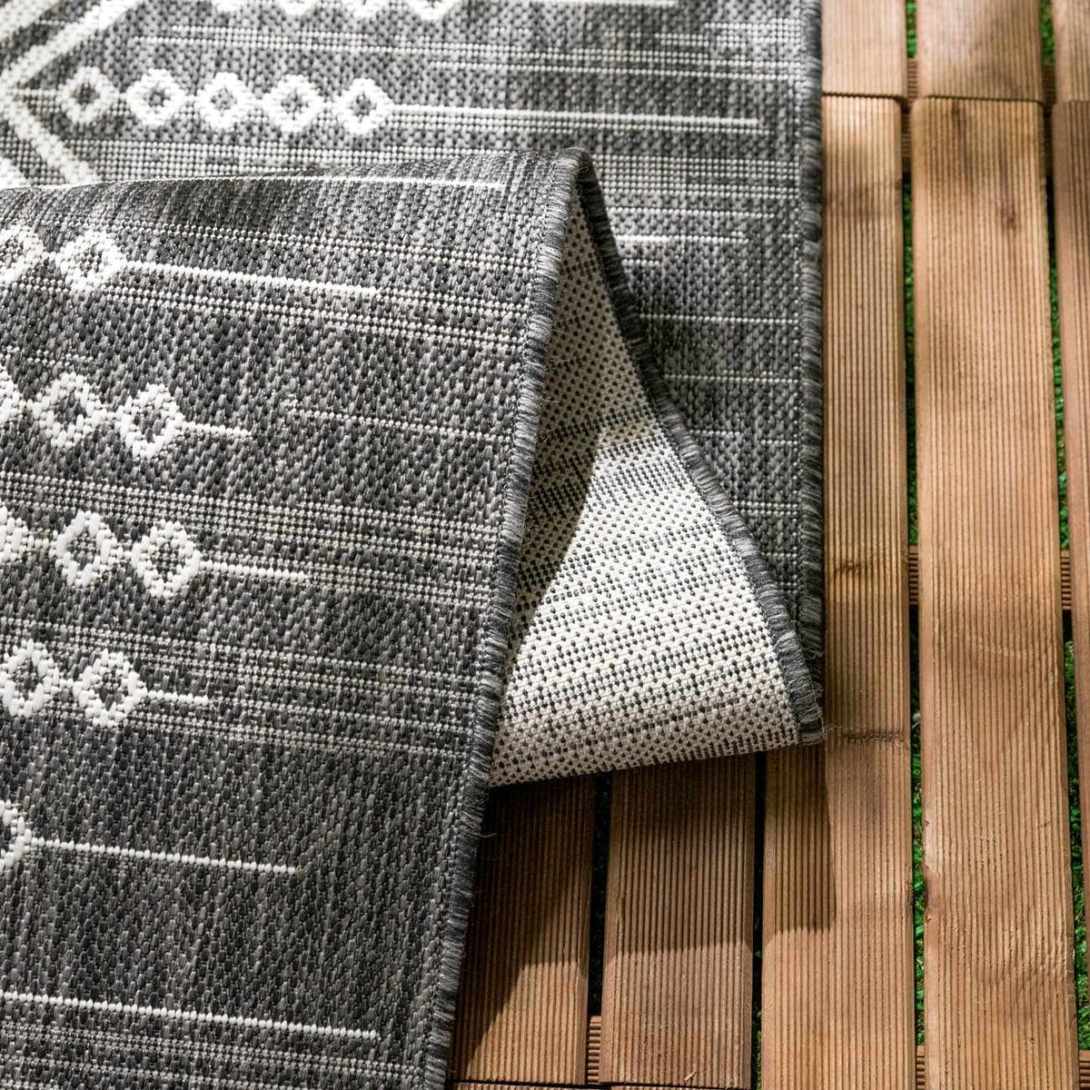 Frankville Black&White All Over Performance Outdoor Rug, black & white pattern, Boutique Rugs on Tampa Home & Garden Store