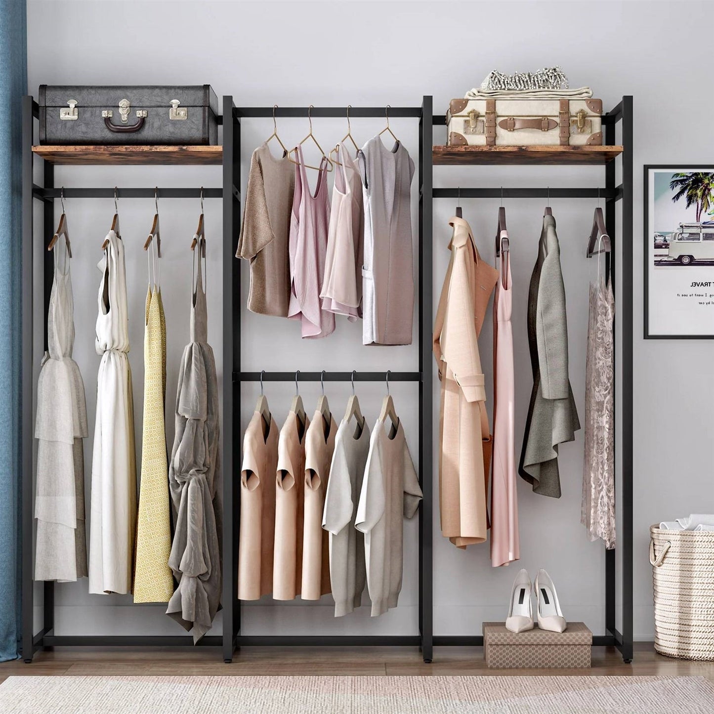 Estante para Ropa de Metal Negro con 4 Barras Colgantes y 2 Estantes de Madera para Almacenamiento