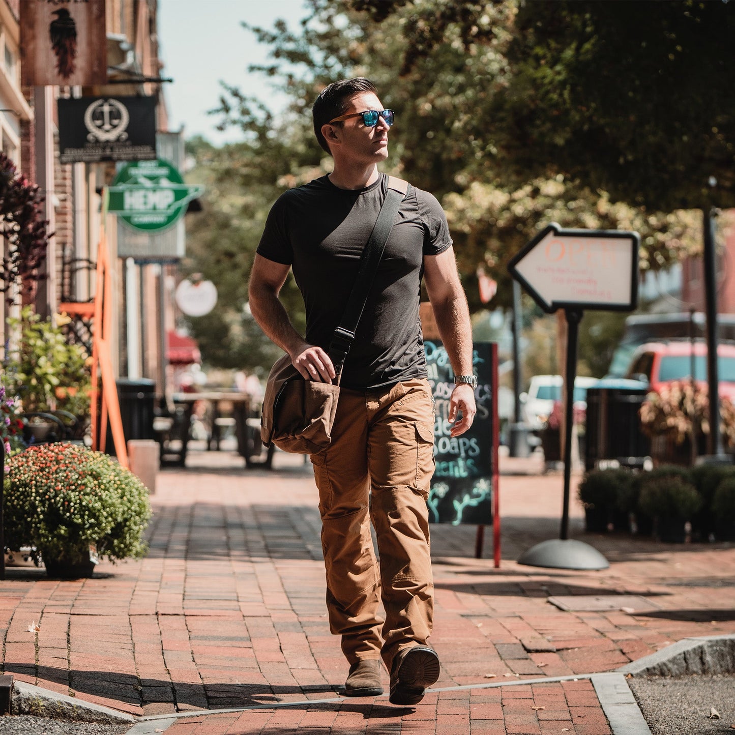 Filios Messenger Bag - Tampa Home & Garden Store
