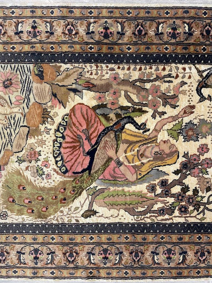 Fine Handmade Pictorial Rug 71'’ x 48'’ - Tampa Home & Garden Store