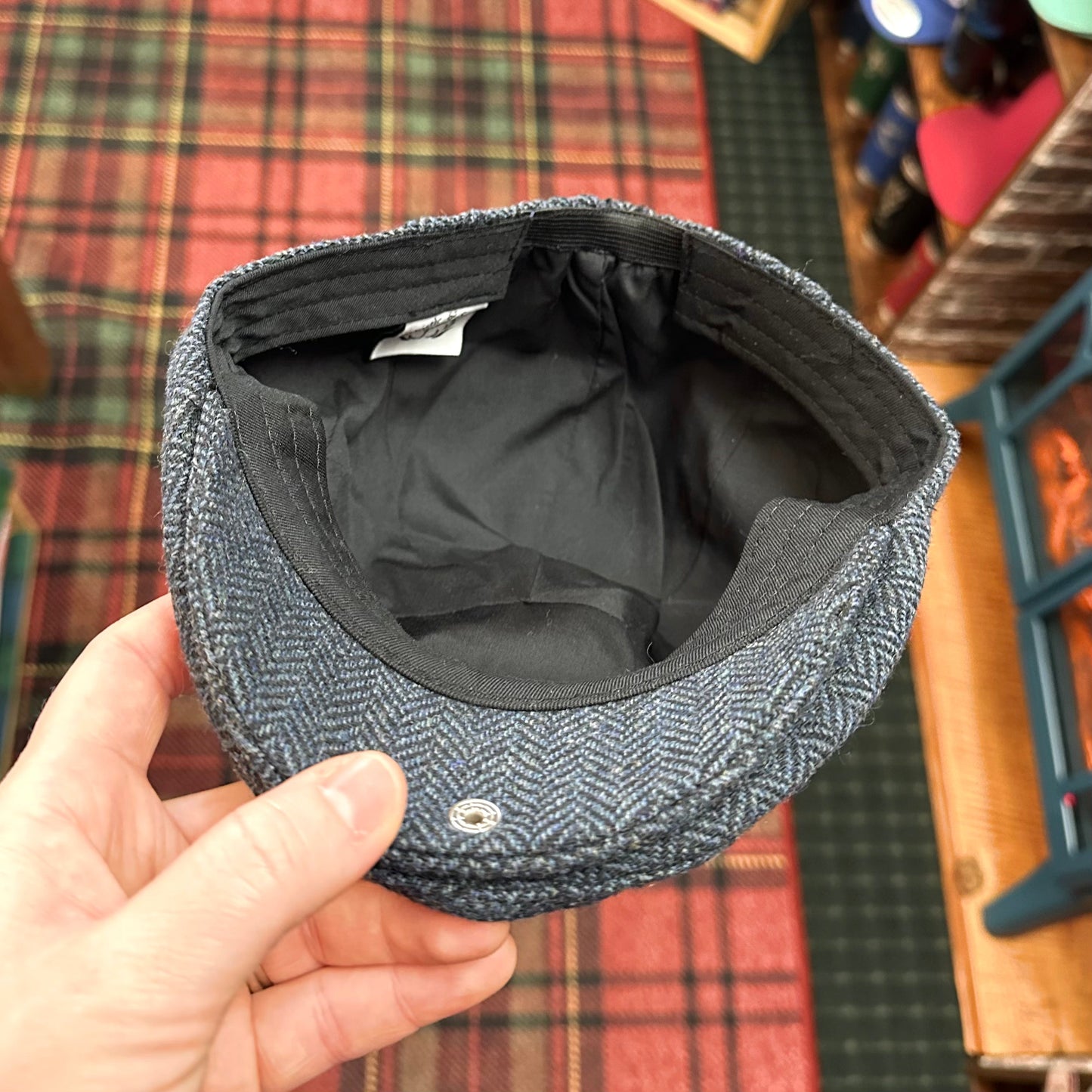 Casquette de golf en laine mélangée avec broderie de chardon écossais et chevrons