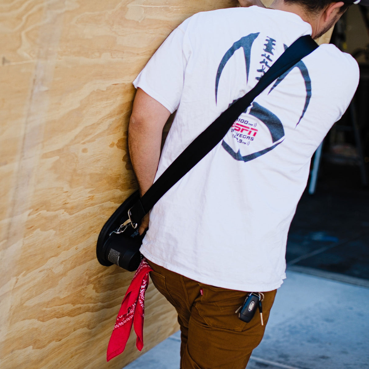 Lifting Strap black strap with metal buckle suction gripster accessory on Tampa Home & Garden Store