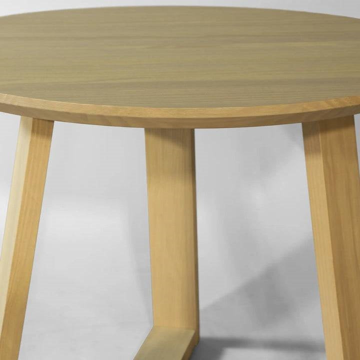 Mesa de comedor redonda escandinava de madera maciza de 48 pulgadas en tono claro
