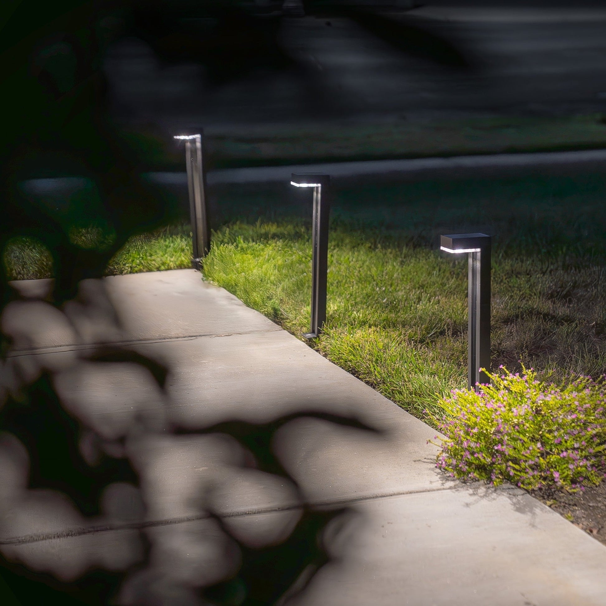 German Osram Pro-Line Bollard Solar Lights® | 100LM | Aluminum / Glass | 2-Pack - Tampa Home & Garden Store