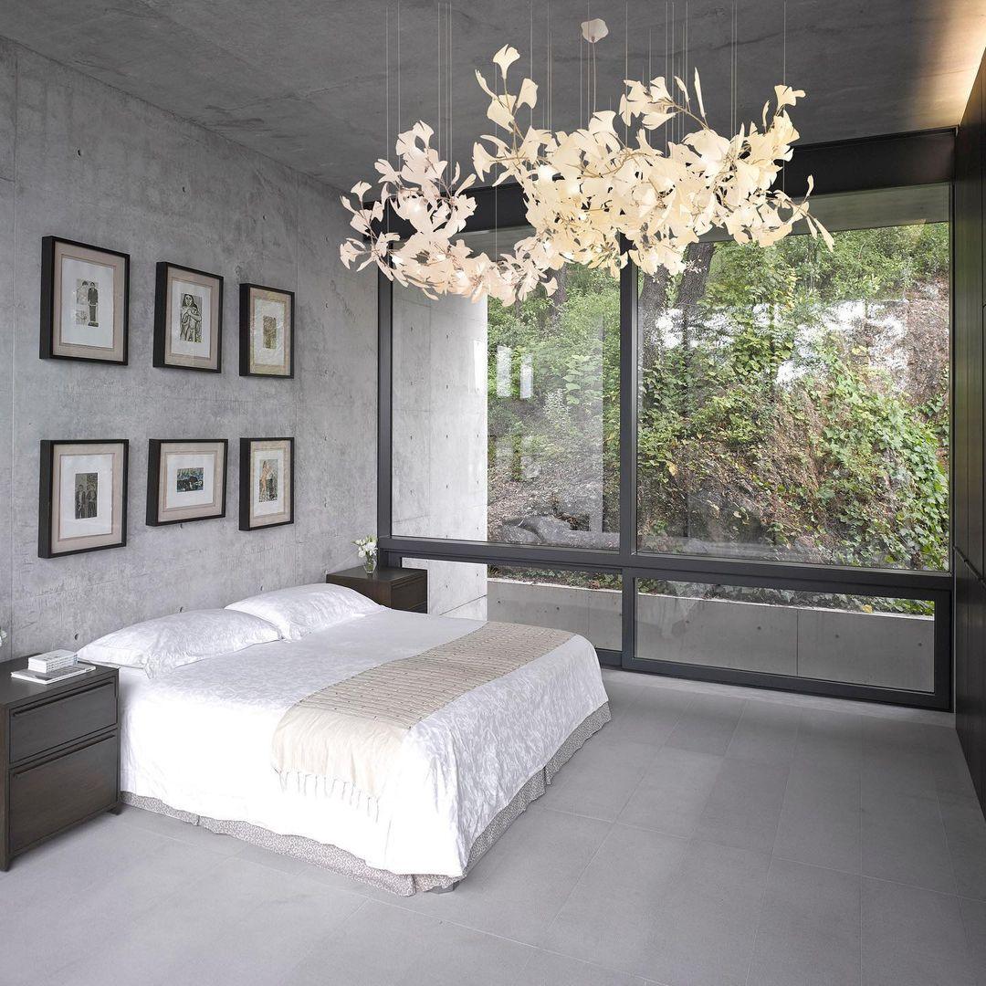 Chandelier Moktan Sabai Porcelain Ginkgo Leaf Linear with flexible branches, white leaves on Tampa Home & Garden Store