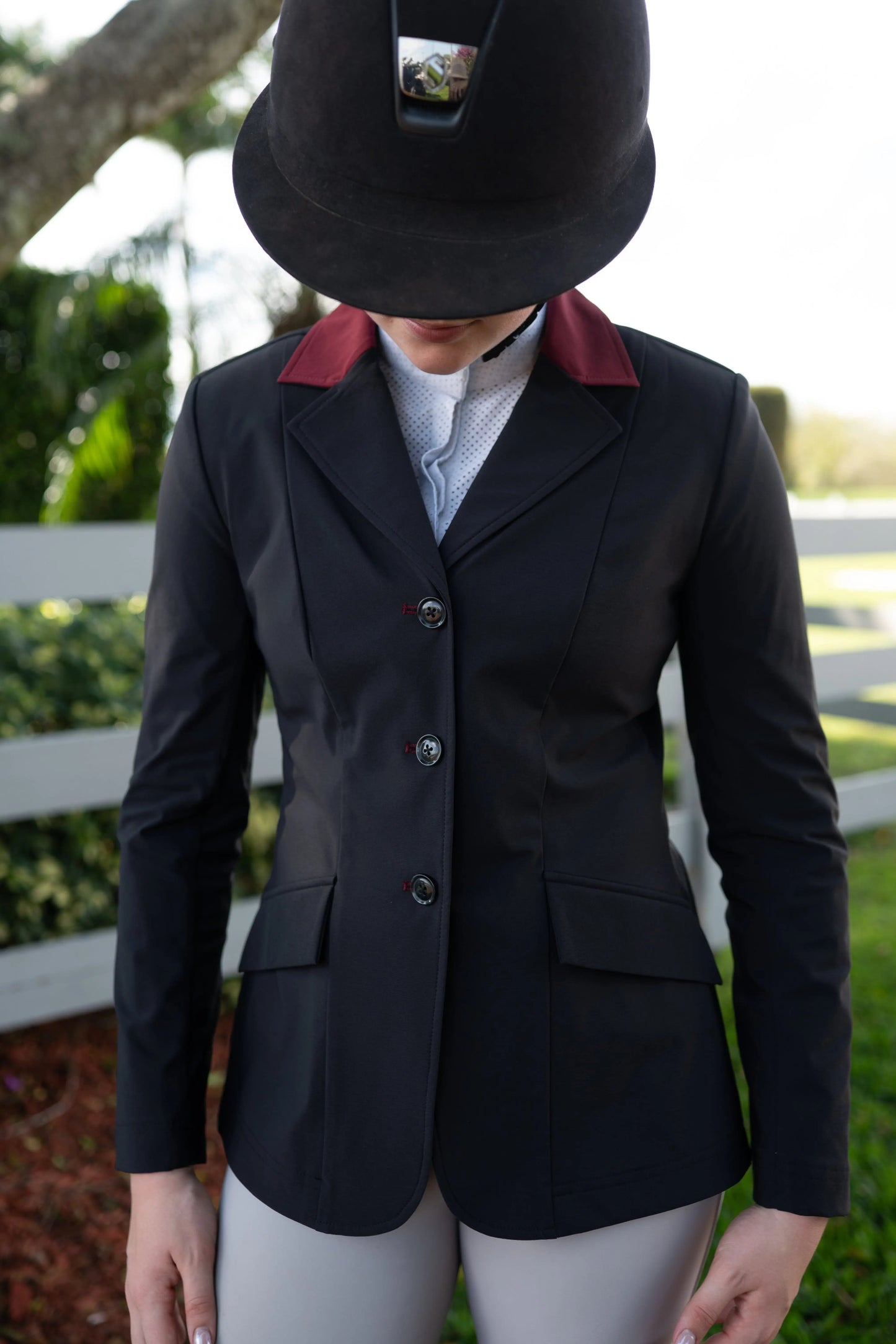 Grand Prix EQJ Ladies 3 Button, Black with Burgundy Collar