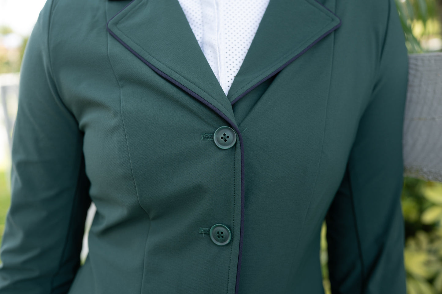 Veste de concours Grand Prix Ladies EQJ à 3 boutons, neuve, verte avec passepoil marine