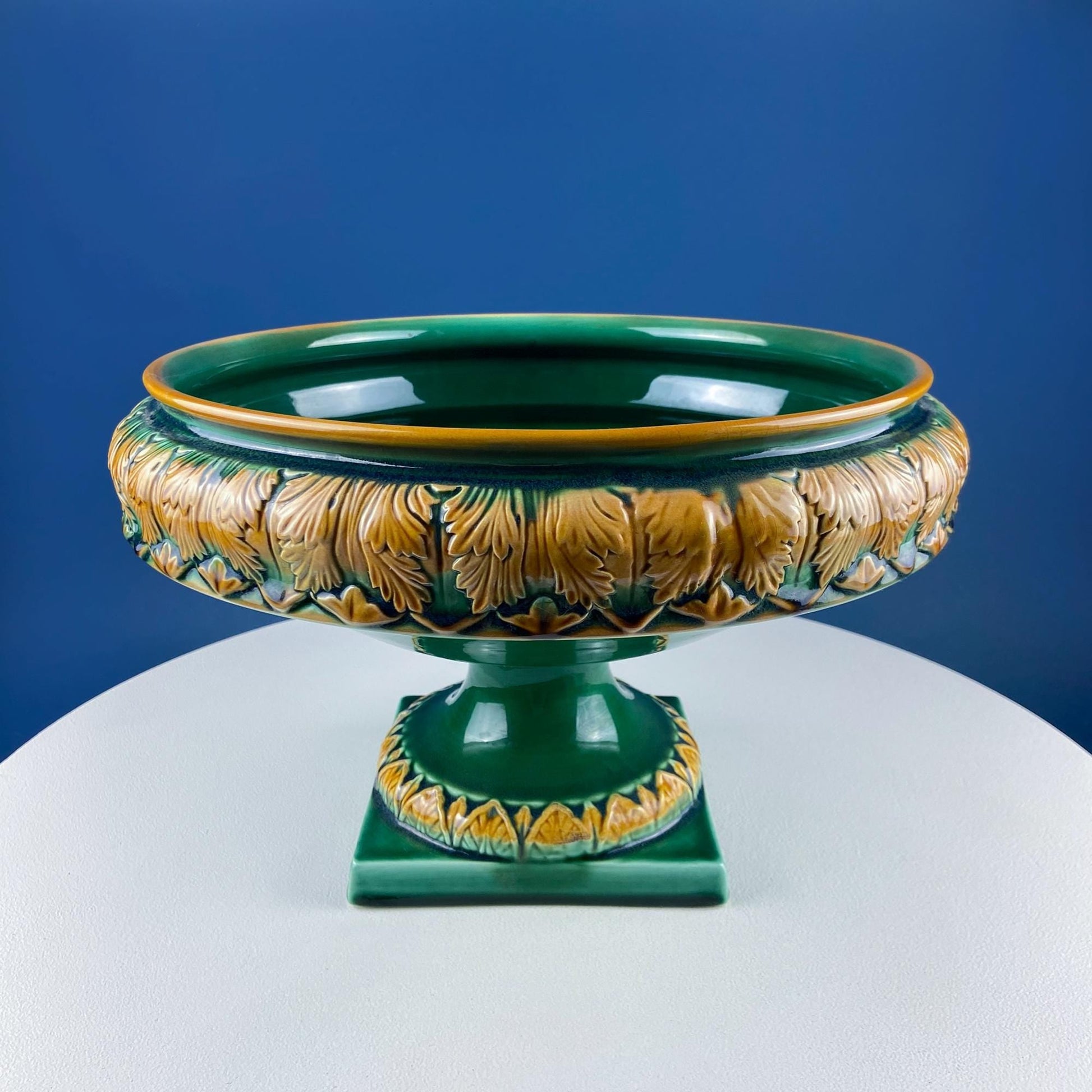 Green Majolica Ceramic Centerpiece Bowl with Gold Relief. Abigails Italy. Art Nouveau Flower Fern Jardiniere. Table Centerpiece. Dining Room Decor. - Tampa Home & Garden Store