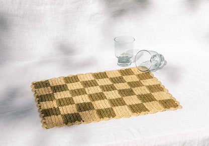 Green checked Placemat, Rectangular raffia tabletop - Tampa Home & Garden Store