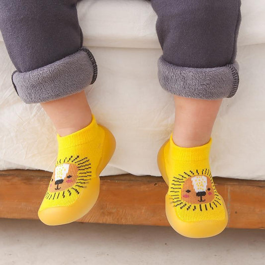 Stevvex baby shoes for first steps, yellow softsole anti-slip booties with lion face print pair on Tampa Home & Garden Store