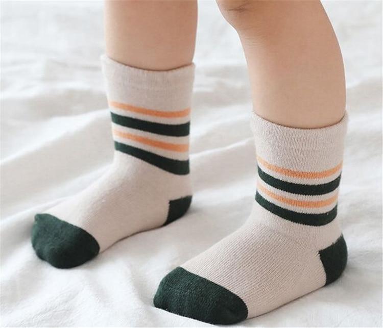 Stevvex newborn baby socks 2-pcs beige cotton with dark green toes and striped cuffs on Tampa Home & Garden Store