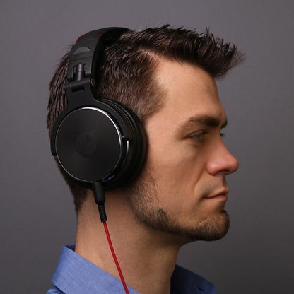 Stevvex ST10S4238IVR over-ear studio headphones black with a red 3.5mm/6.3mm cable on Tampa Home & Garden Store
