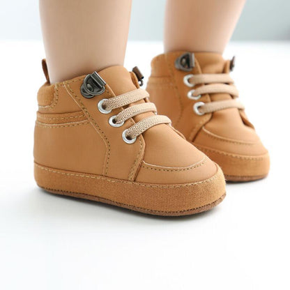 Warm newborn first walkers soft sole shoes tan leather with beige laces Stevvex pair on Tampa Home & Garden Store