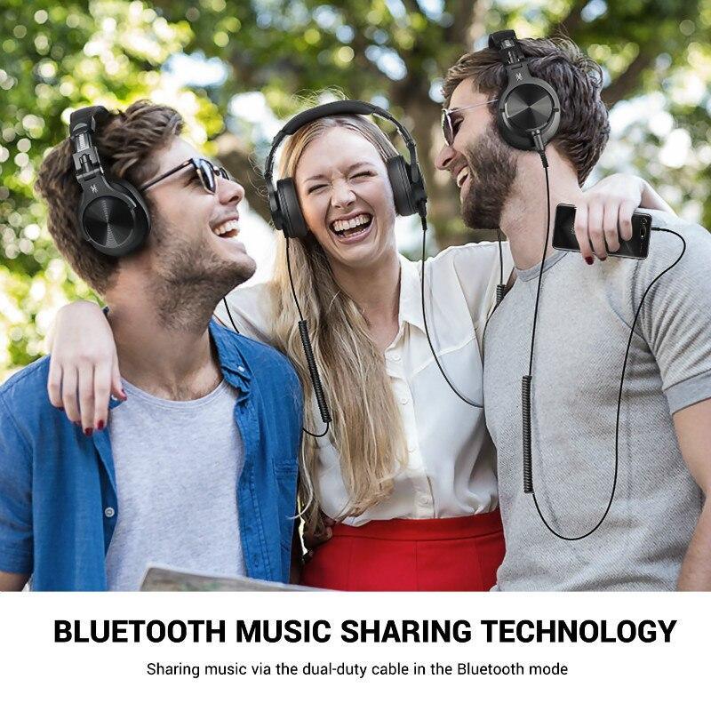 Stevvex over-ear Bluetooth headphones with dual-duty cable for music sharing on Tampa Home & Garden Store
