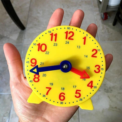 Montessori classroom clock yellow plastic with blue hour and red minute hands 4in Stevvex on Tampa Home & Garden Store