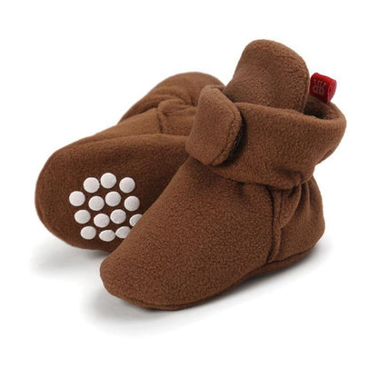 Stevvex baby newborn faux-fleece winter booties brown with Velcro strap and grip-dot sole on Tampa Home & Garden Store