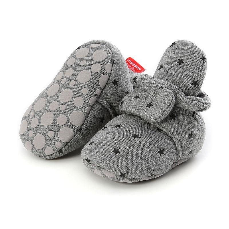 Baby booties Stevvex in grey knit with star pattern fleece lining, non-slip dotted sole, pair on Tampa Home & Garden Store