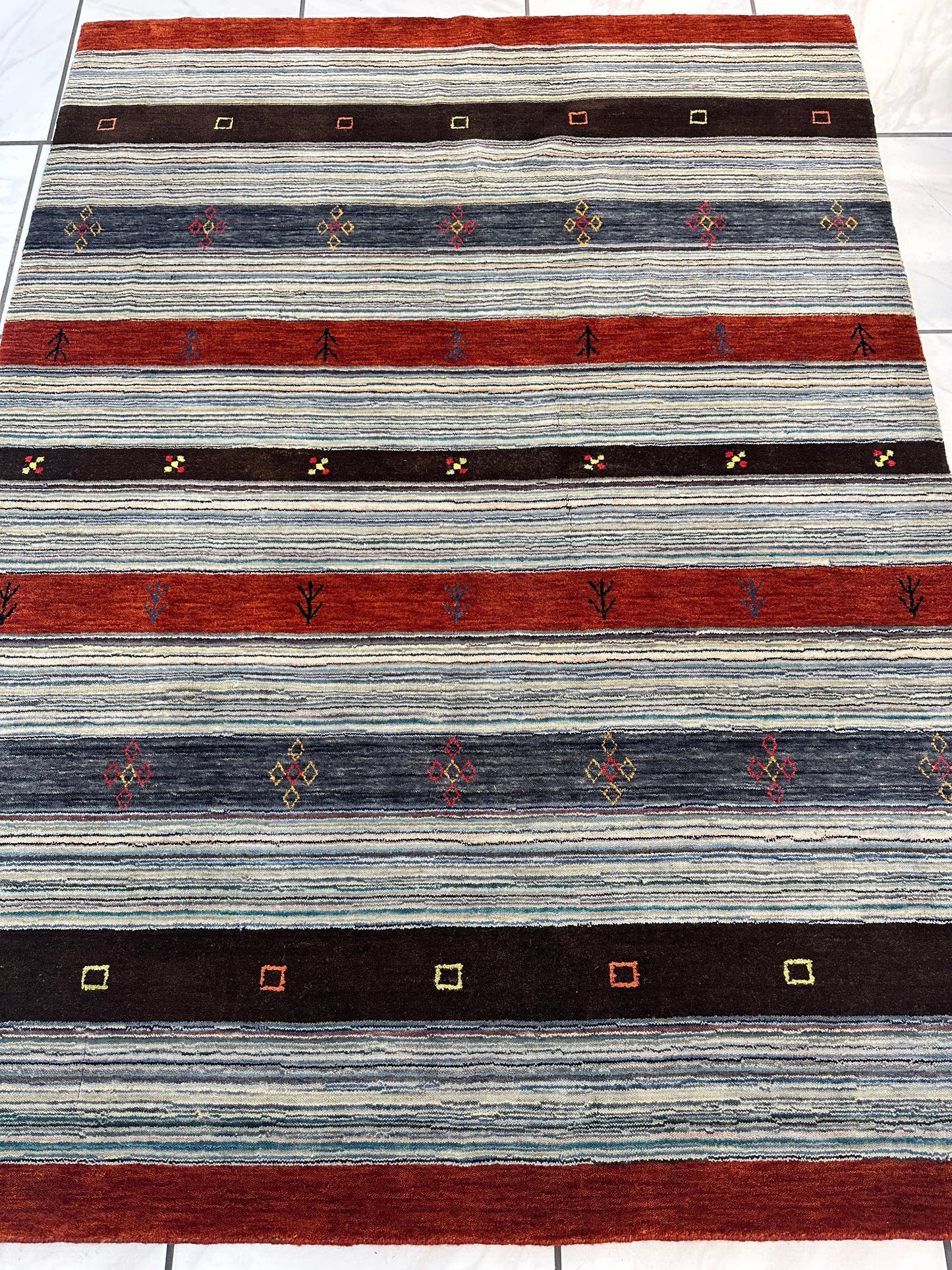 Hand-Knotted Indo-Gabbeh Wool & Bamboo Rug – 5'2" x 7' – Durable Striped Design - Tampa Home & Garden Store