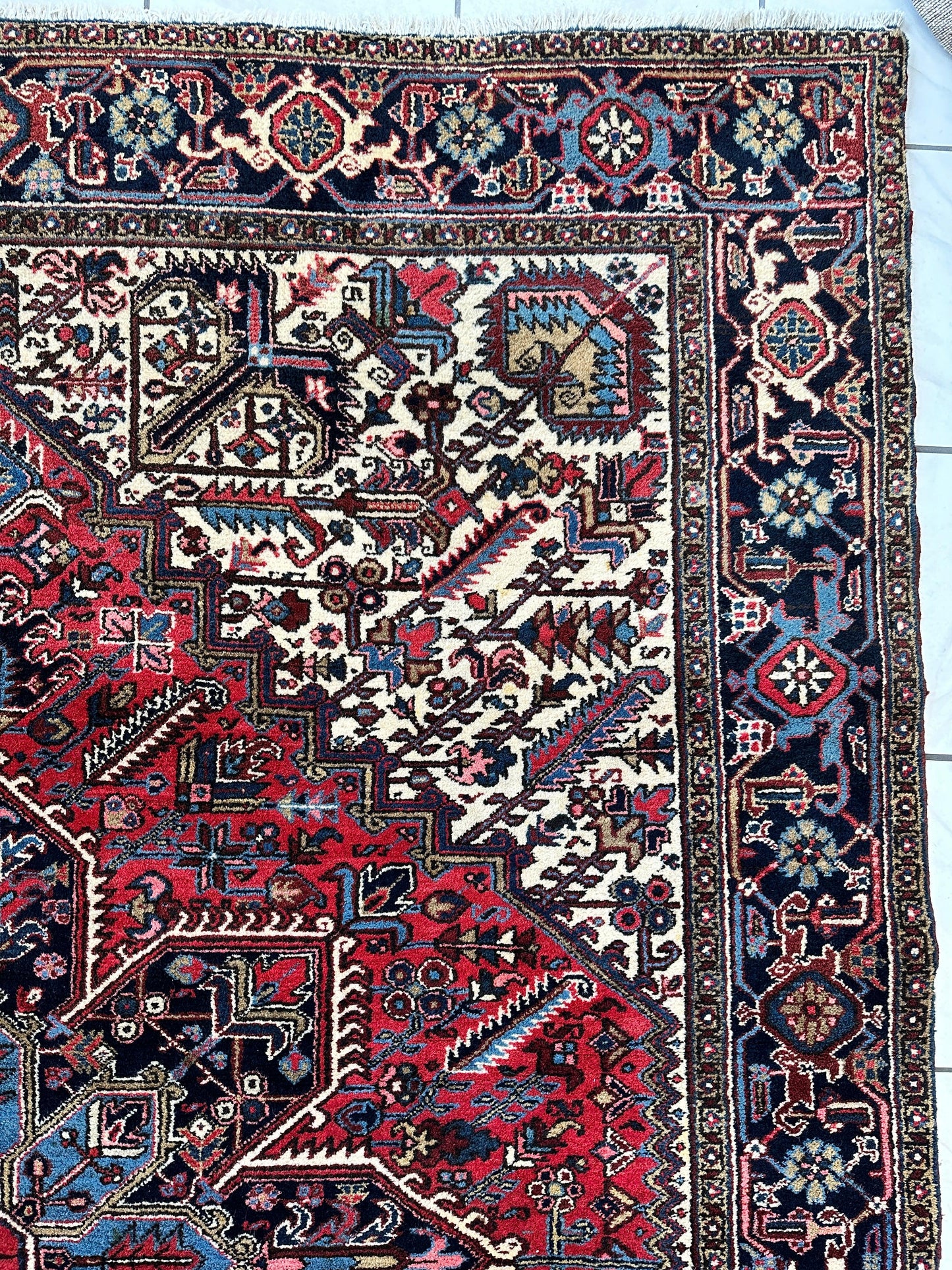 Hand-Knotted Persian Heriz Wool Rug – 9’ x 12’ – Geometric Medallion Design - Tampa Home & Garden Store