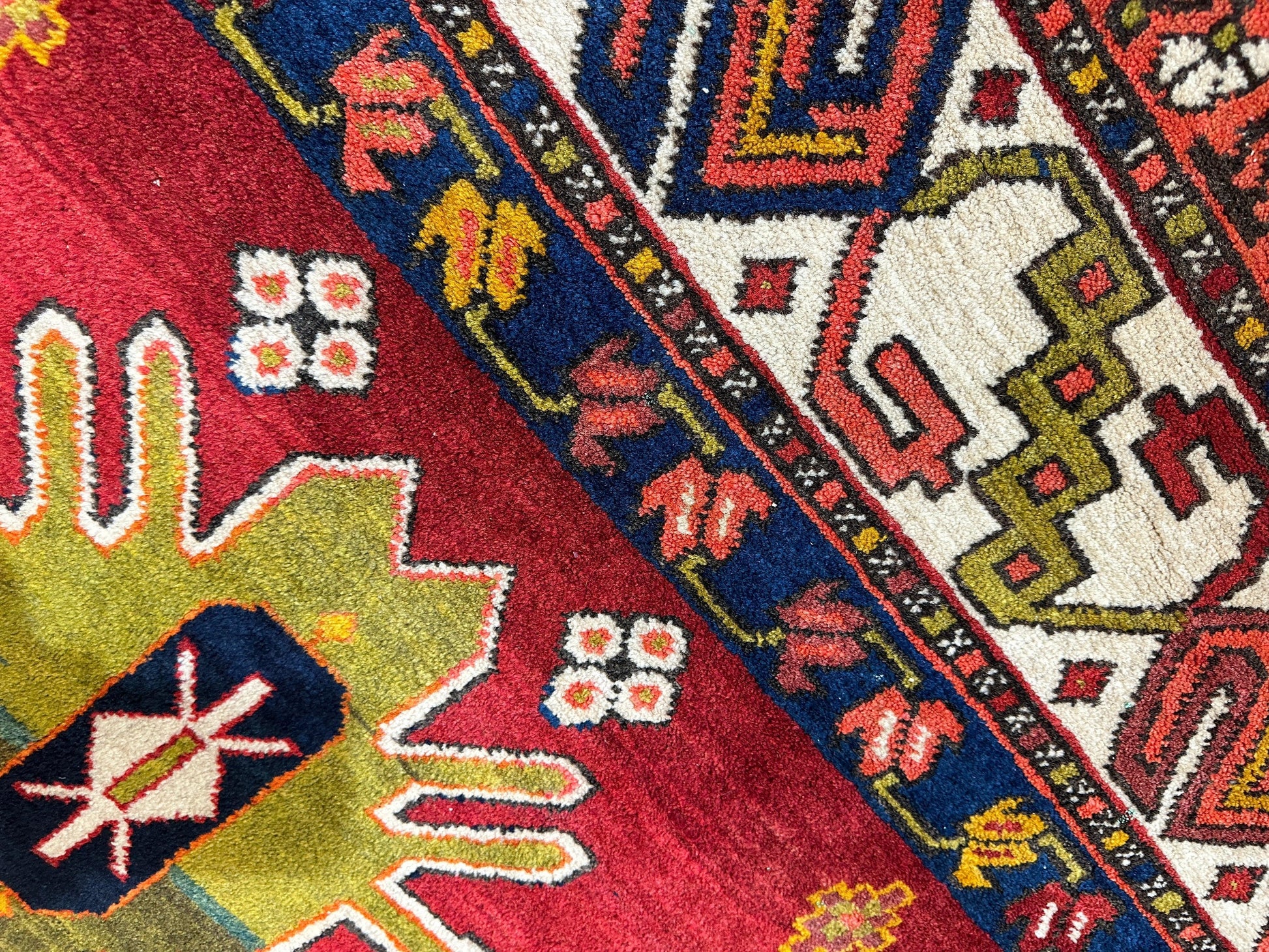 Hand-Knotted Persian Meshgin Wool Rug – 5’ x 11’ – Vintage Tribal Masterpiece - Tampa Home & Garden Store