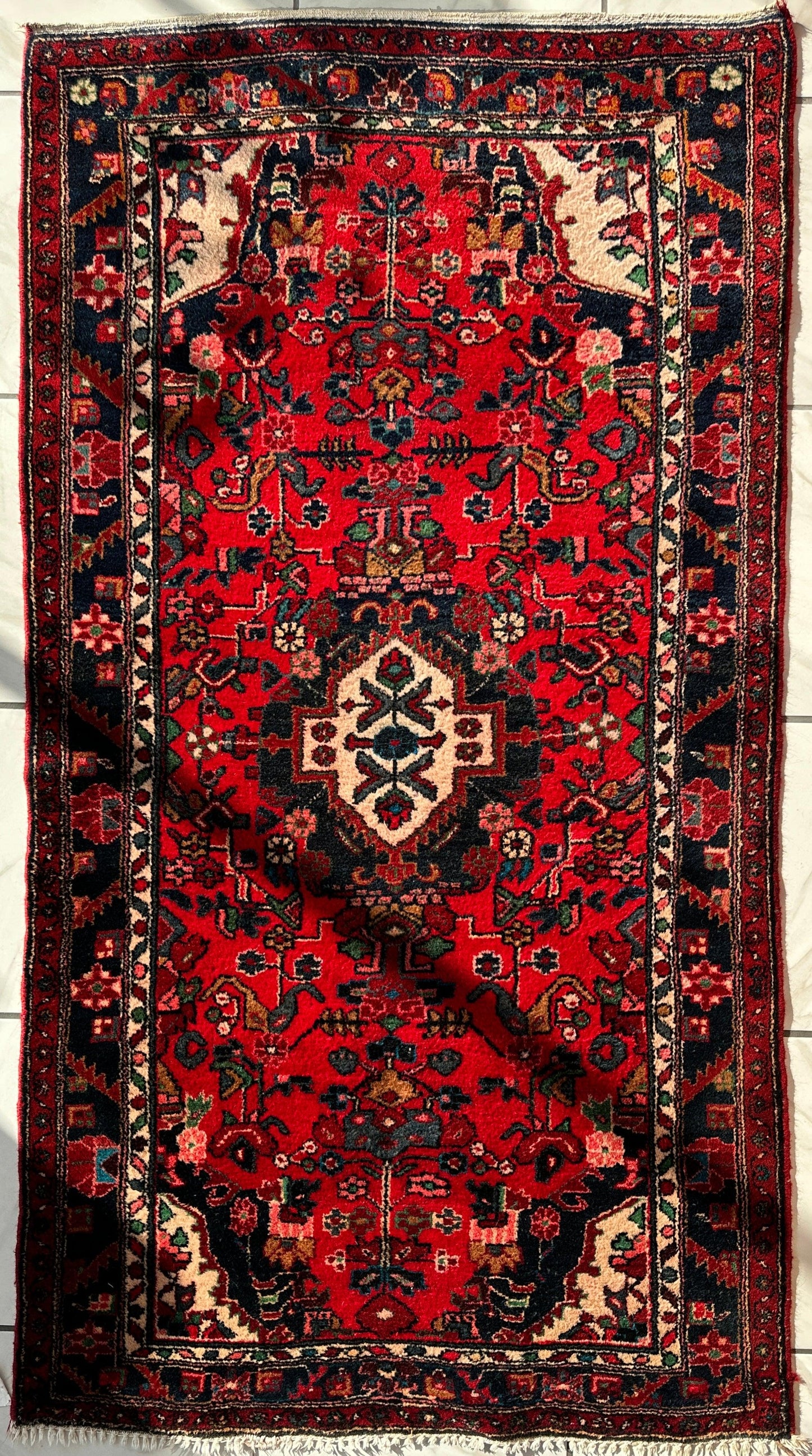 Hand-knotted Persian Hamadan wool Rug 3’8” x 6’4” - Tampa Home & Garden Store