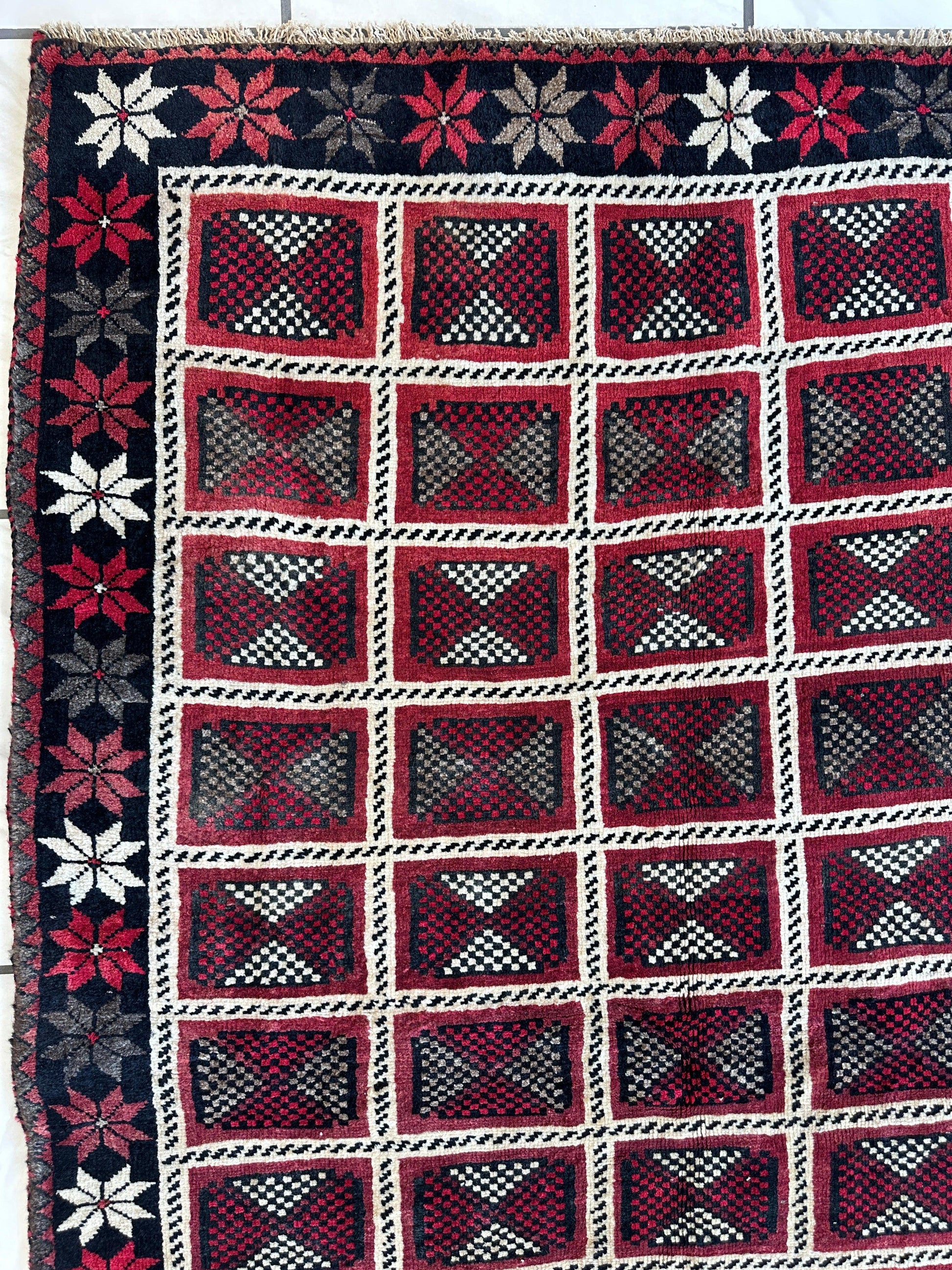 Hand-knotted Persian Tribal Khorramabad Wool Rug 4’3” x 6’10” - Tampa Home & Garden Store