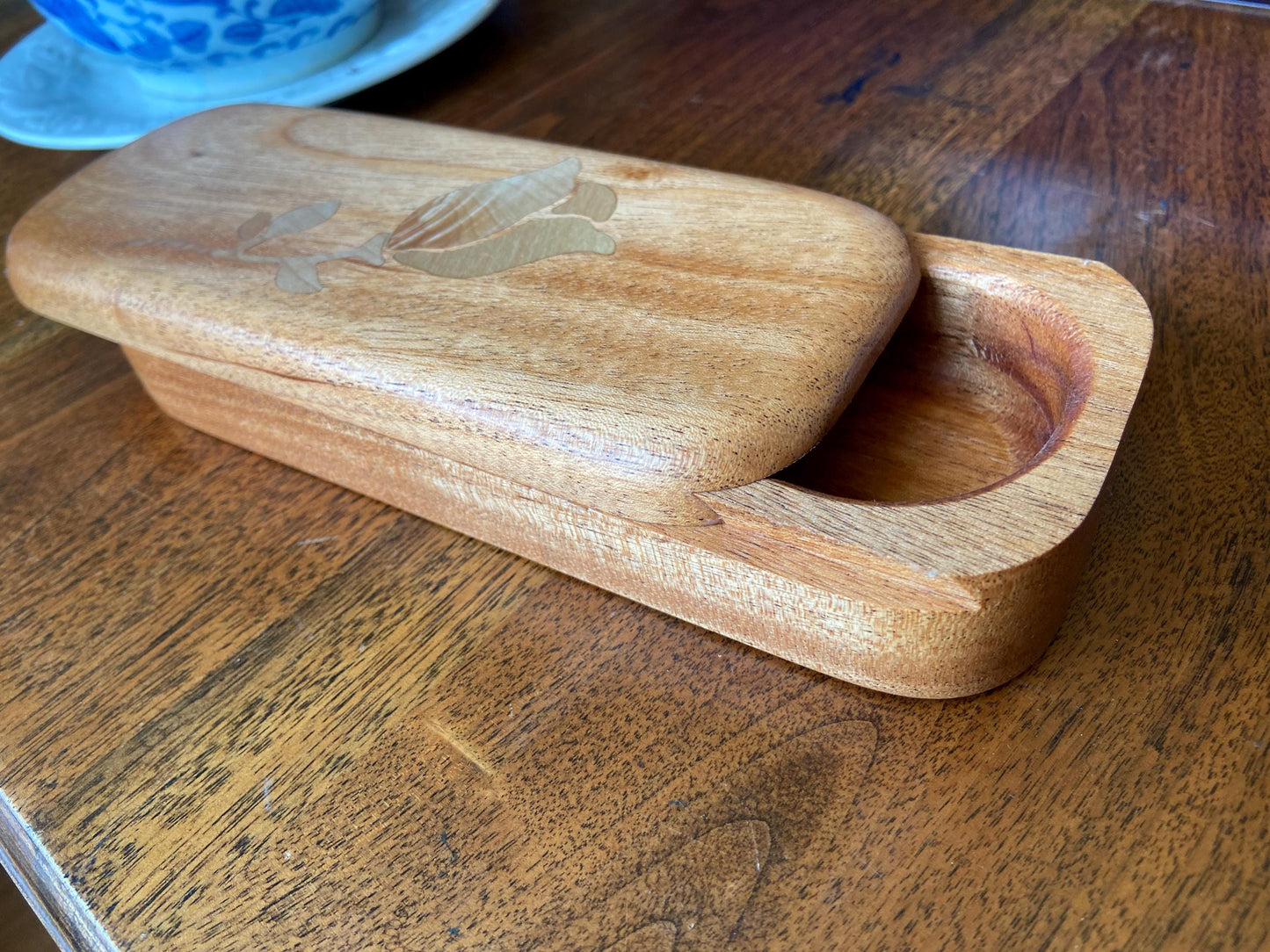 Handcrafted Keepsake Box/Wood Inlay - 8.25" x 3.25" - Tampa Home & Garden Store