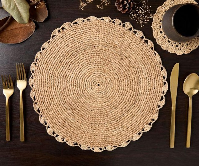 Handmade Raffia Woven Placemat  – Round Table Mats for Kitchen Dining Table Top Rug Mats & Dinner Table Mates - Tampa Home & Garden Store