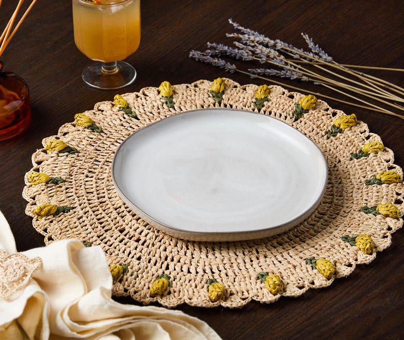 Handmade Tulip Placemat – Raffia Crochet Floral Table Mat – Spring & Easter Table Decor – Artisan Tableware – Boho Dining Accent - Tampa Home & Garden Store
