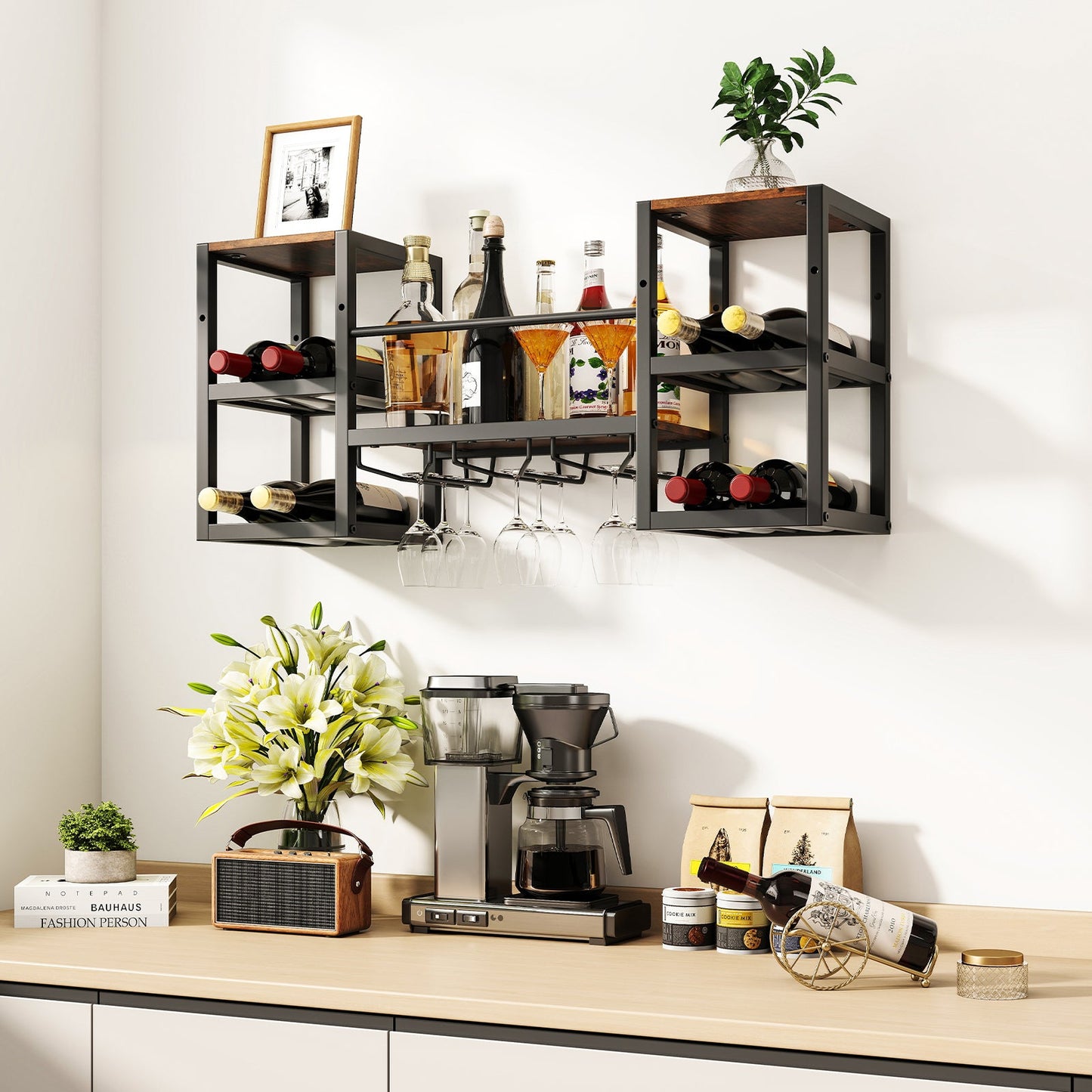 Botellero resistente de pared con soporte para copas, estructura metálica, 8 botellas, marrón rústico