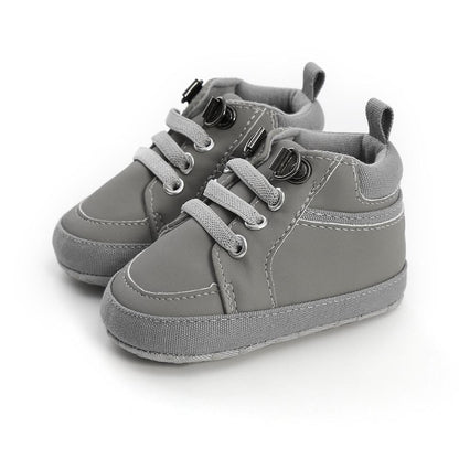 Warm newborn first walkers soft sole shoes Stevvex gray lace-up baby booties pair on Tampa Home & Garden Store