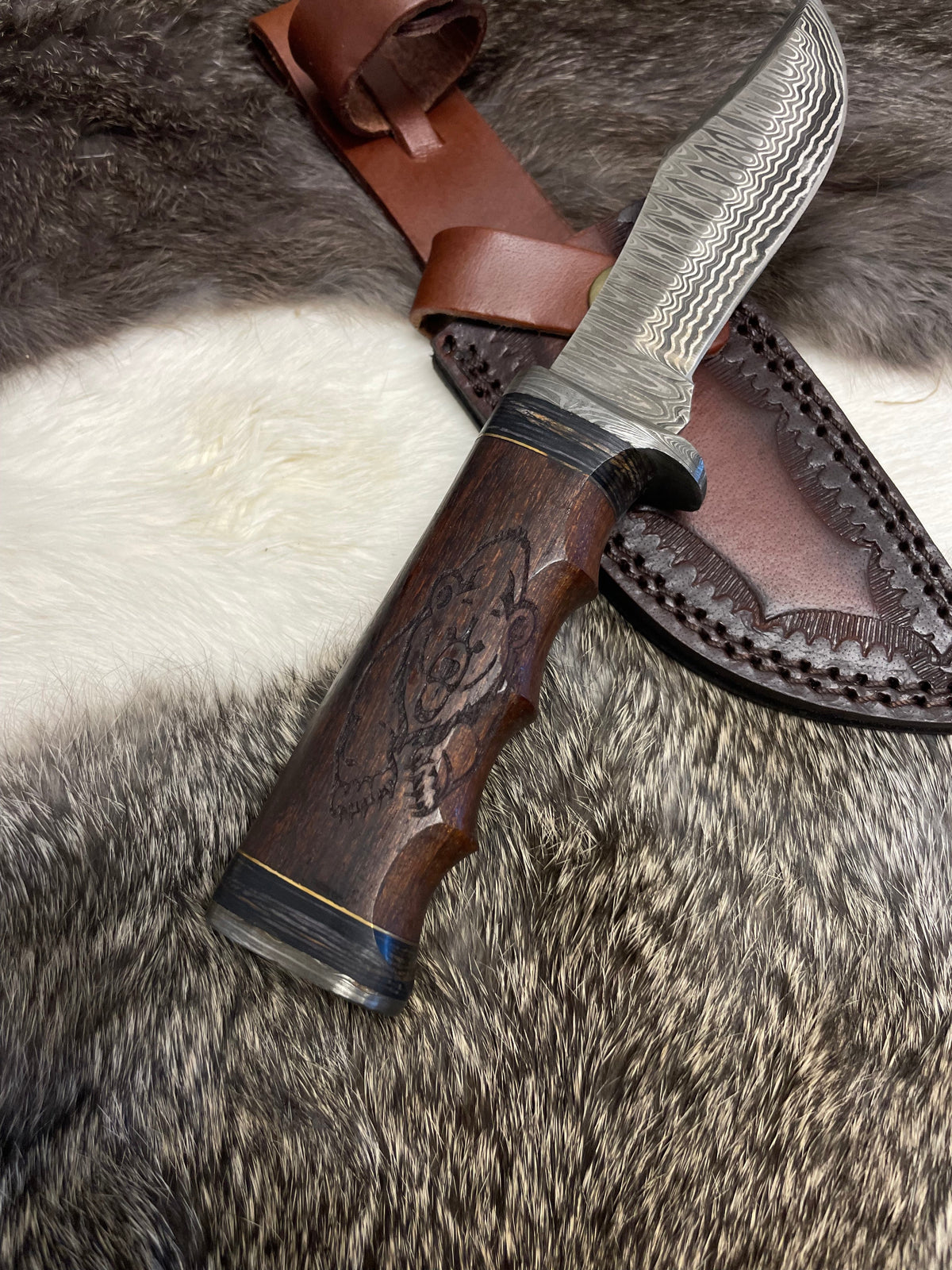 Grizzly Timberline Damascus Knife TK-099 compact with Damascus blade and dark wood handle on Tampa Home & Garden Store