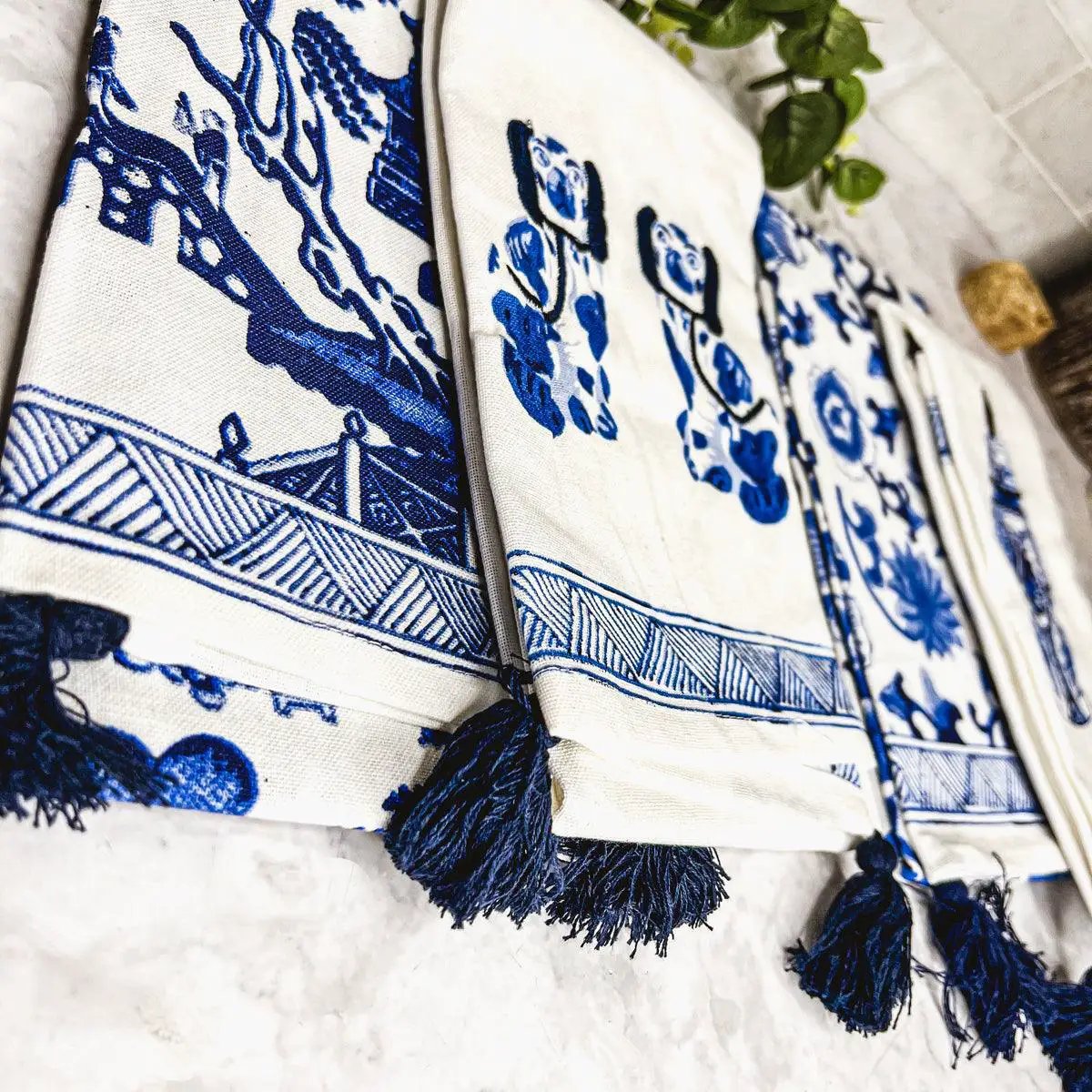 Chinoiserie Tea Towels Embroidered Cotton Set