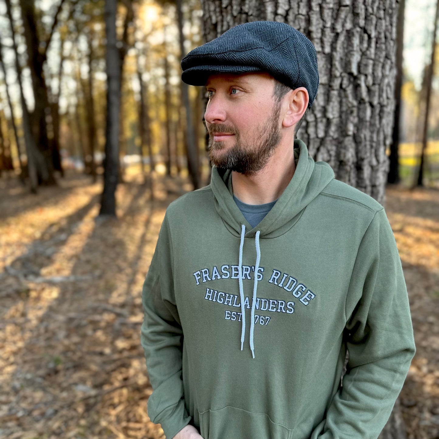 Sudadera unisex con capucha de forro polar suave bordada de Fraser's Ridge Highlanders Collegiate - Inspiración de Outlander