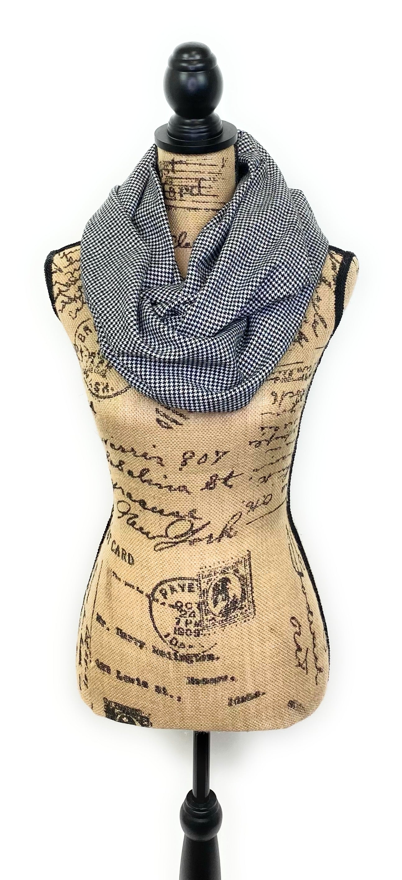 Écharpe classique en flanelle à motif pied-de-poule noir et blanc