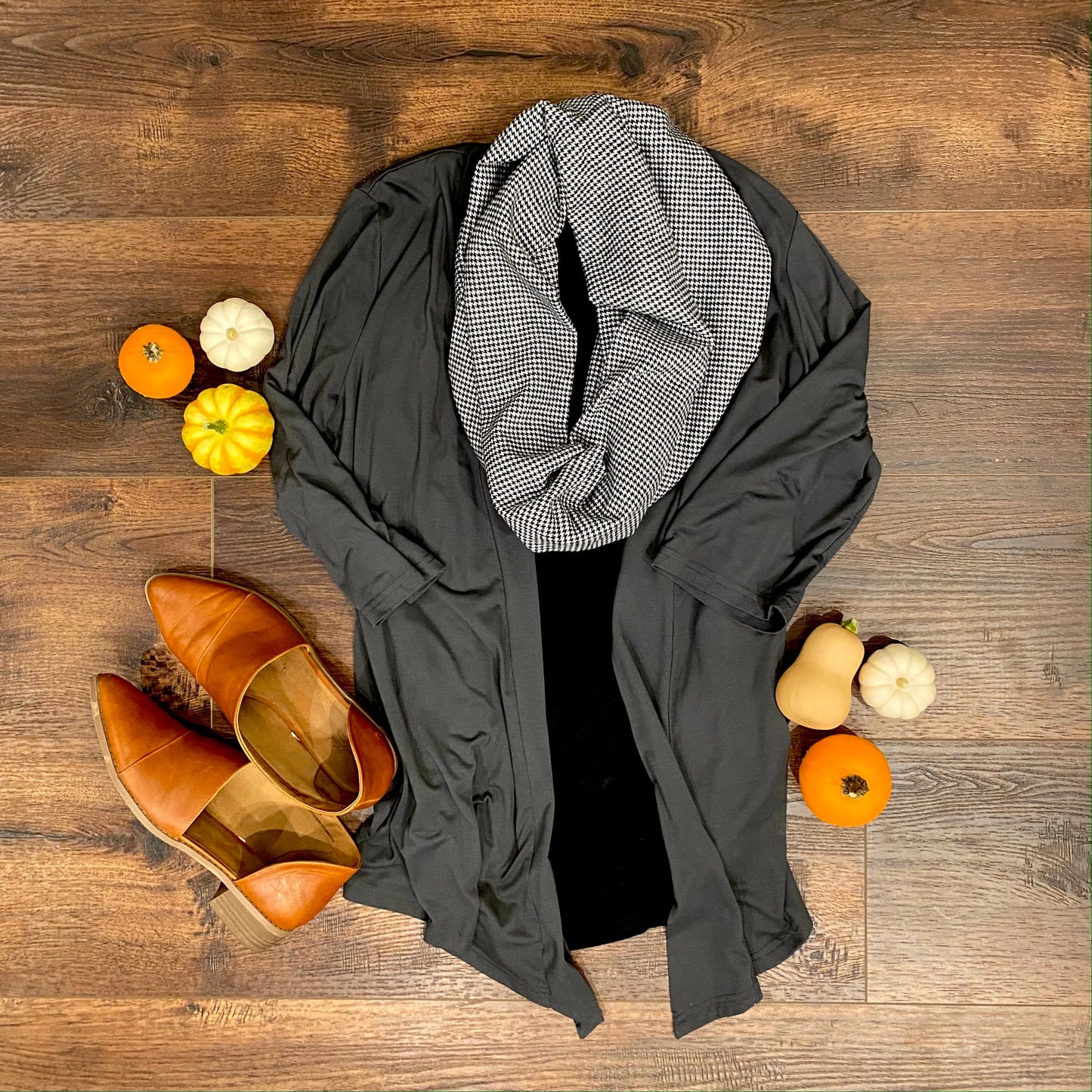 Écharpe classique en flanelle à motif pied-de-poule noir et blanc