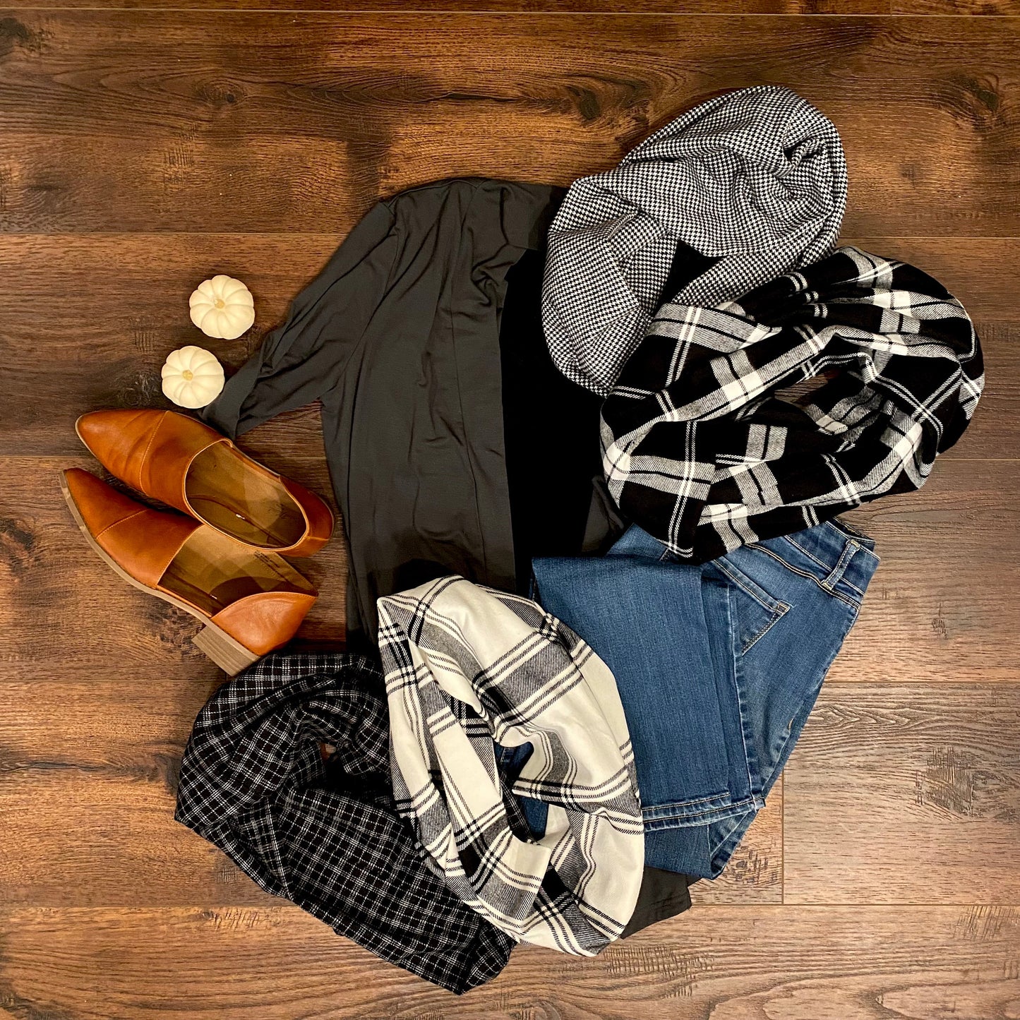 Écharpe classique en flanelle à motif pied-de-poule noir et blanc