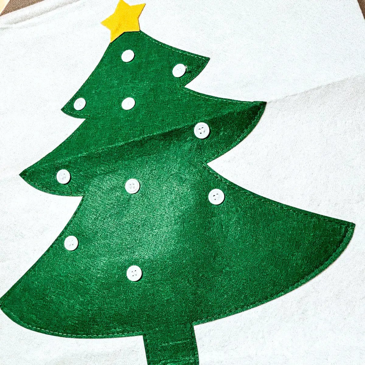 Felt Christmas Advent Calendar With Ornaments