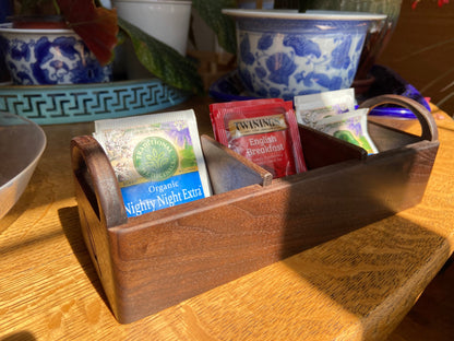 Caja de té de nogal hecha a mano - Grabado personalizado de hojas de té
